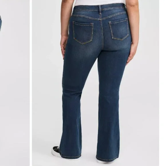 Torrid Size 28 Luxe Slim Boot Jean Mid Wash - Picture 2 of 12